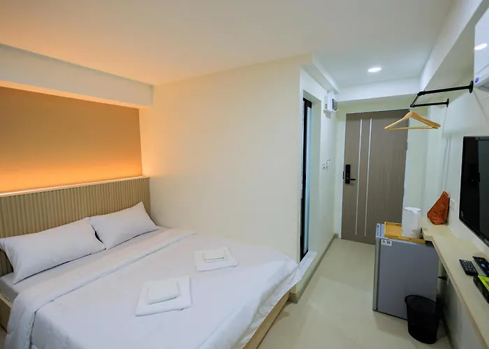 Reezq * Bangkok